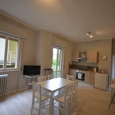 Holiday home Varennahouse - Oliviahouse